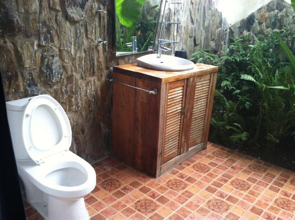 The Lotus Garden Bed & Breakfast Puerto Princesa ภายนอก รูปภาพ