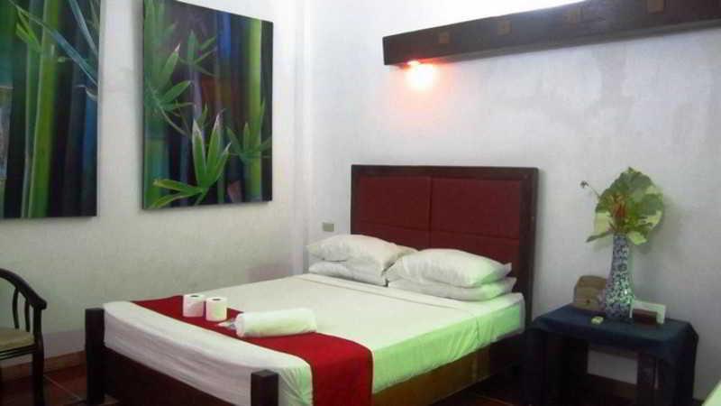 The Lotus Garden Bed & Breakfast Puerto Princesa ภายนอก รูปภาพ