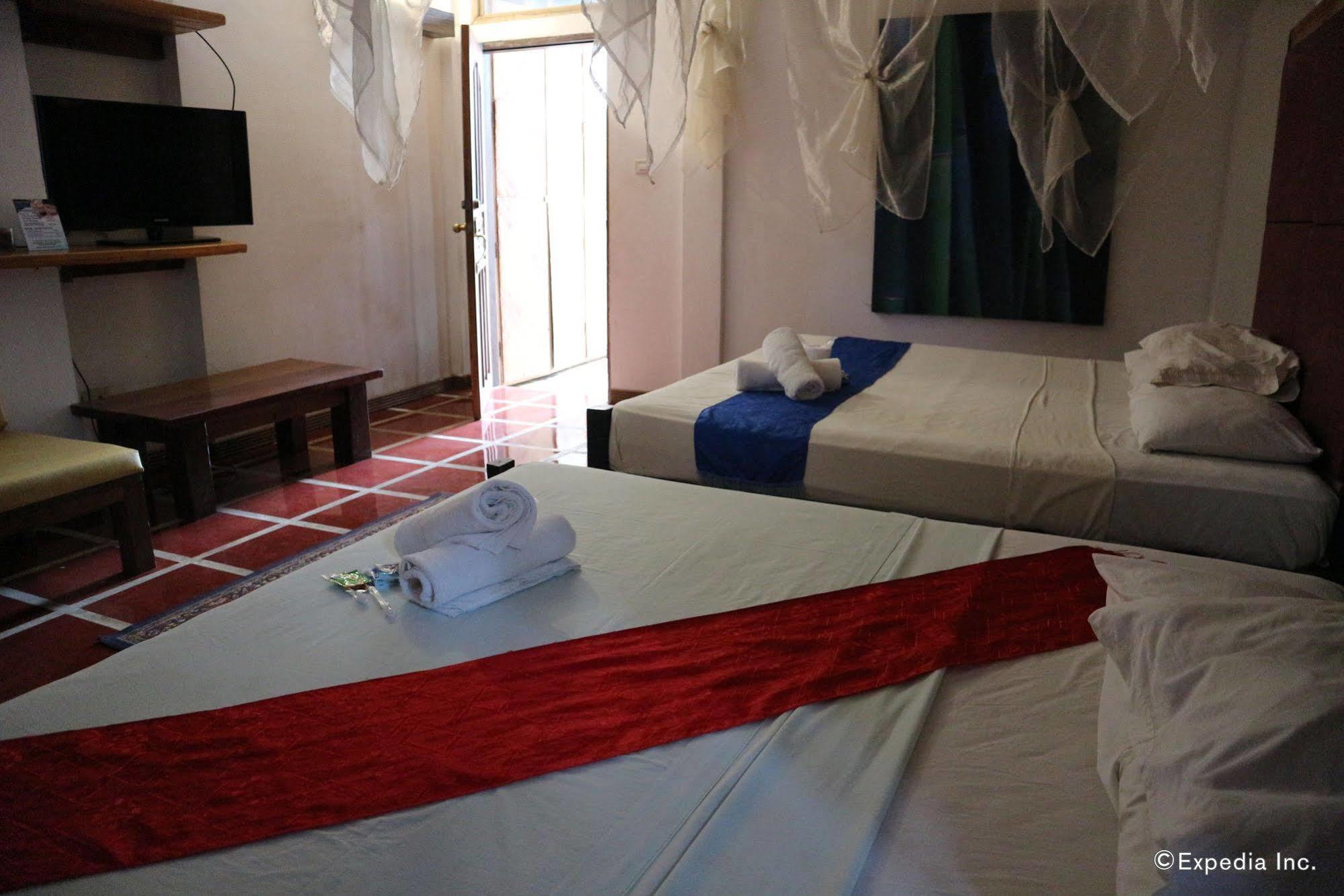 The Lotus Garden Bed & Breakfast Puerto Princesa ภายนอก รูปภาพ