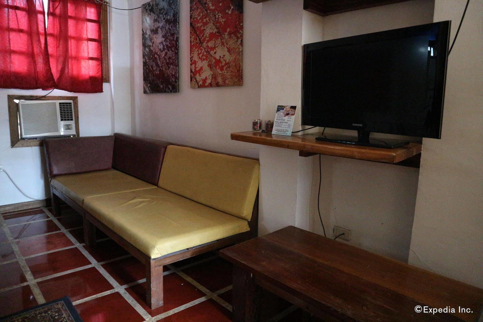 The Lotus Garden Bed & Breakfast Puerto Princesa ภายนอก รูปภาพ