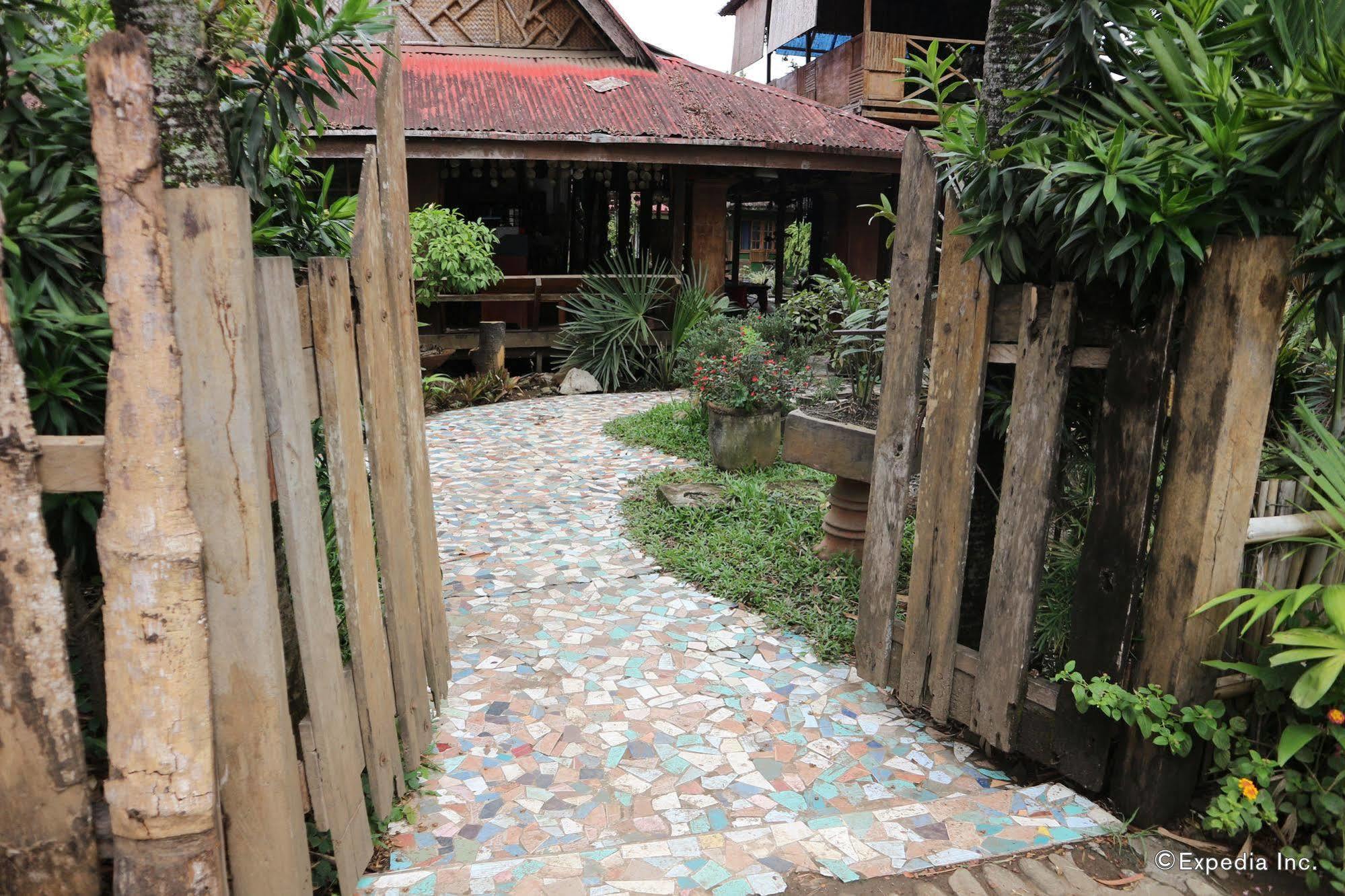 The Lotus Garden Bed & Breakfast Puerto Princesa ภายนอก รูปภาพ
